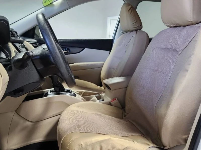 2020 Nissan Rogue - Image 11 of 12