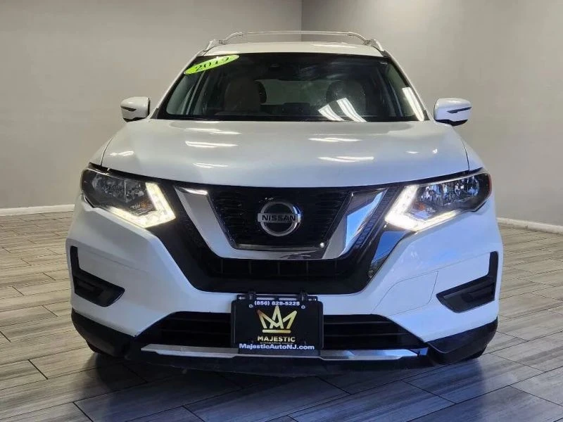 2020 Nissan Rogue - Image 8 of 12