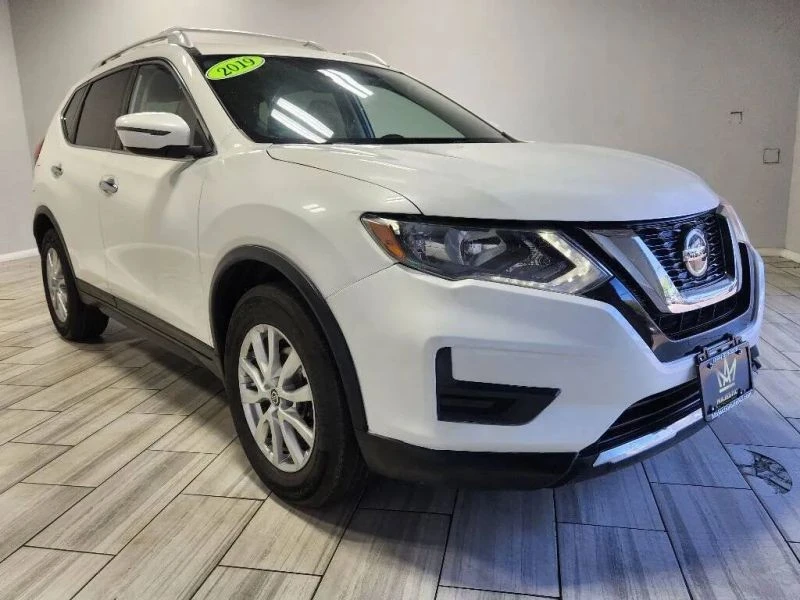 2020 Nissan Rogue - Image 7 of 12