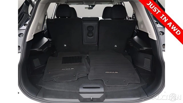 2020 Nissan Rogue - Image 17 of 21