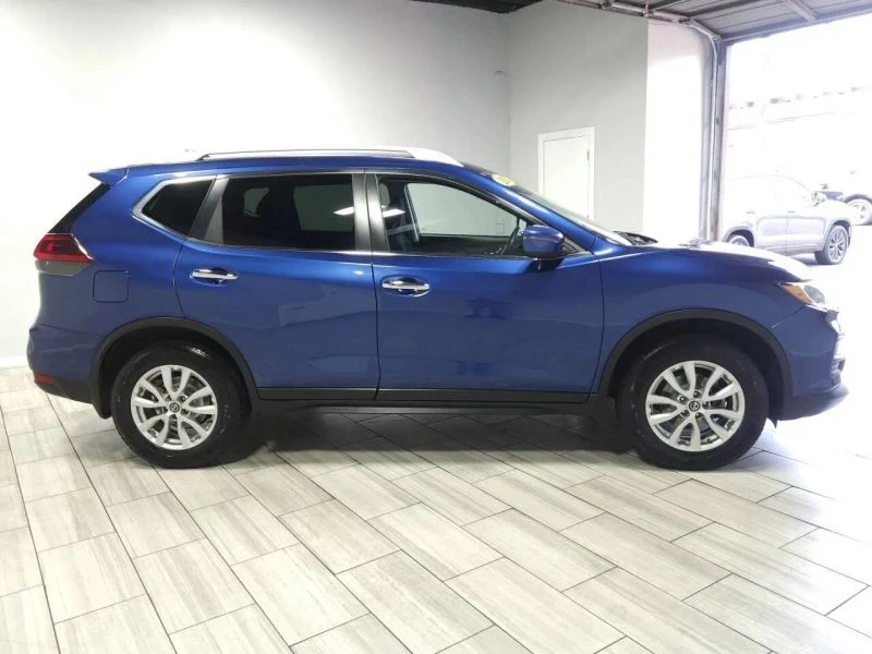 2020 Nissan Rogue - Image 6 of 12