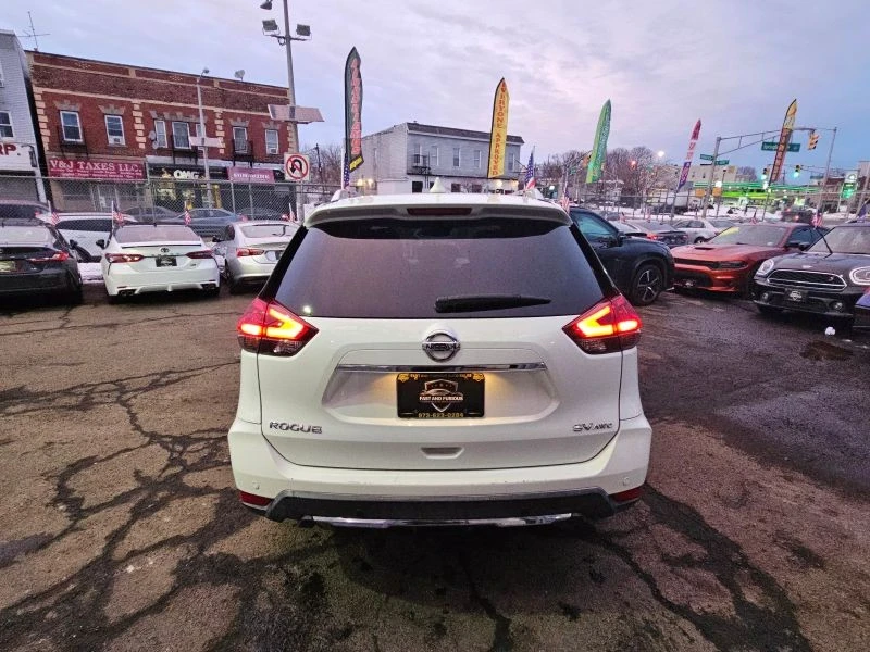 2020 Nissan Rogue - Image 4 of 12