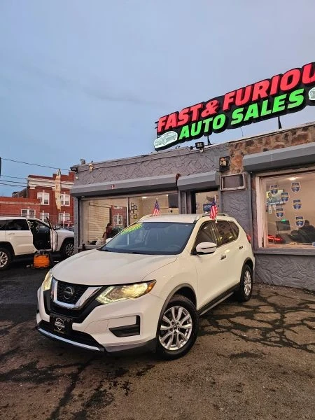 2020 Nissan Rogue - Image 2 of 12