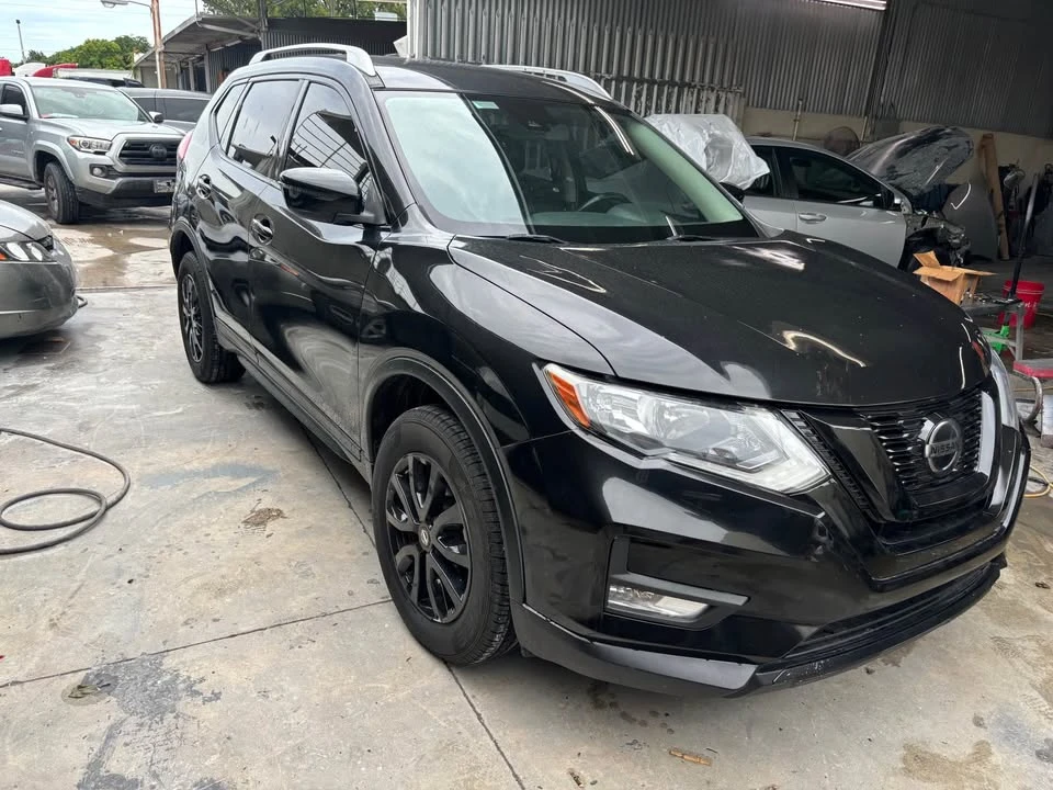 2020 Nissan Rogue - Image 5 of 8