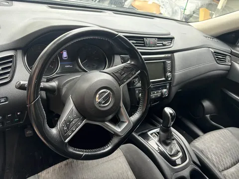 2020 Nissan Rogue SV Sport Utility 4D