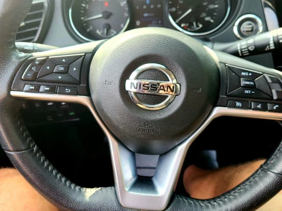 2020 Nissan Rogue - Image 17 of 19