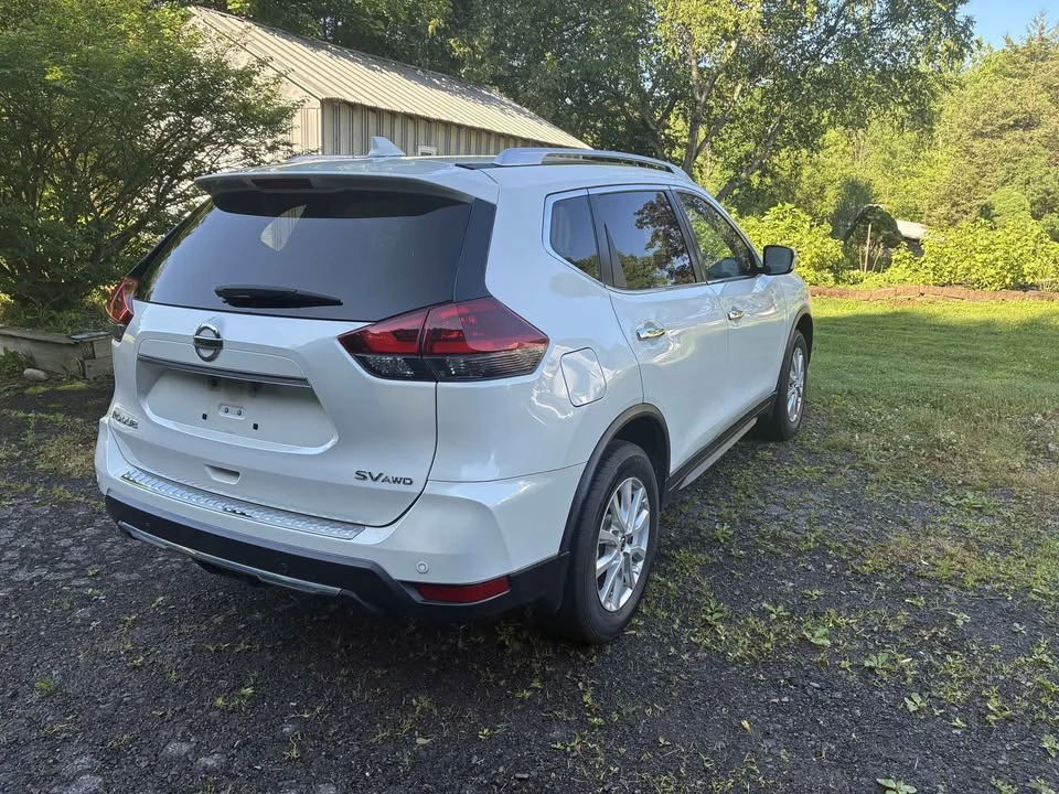 2020 Nissan Rogue - Image 5 of 9