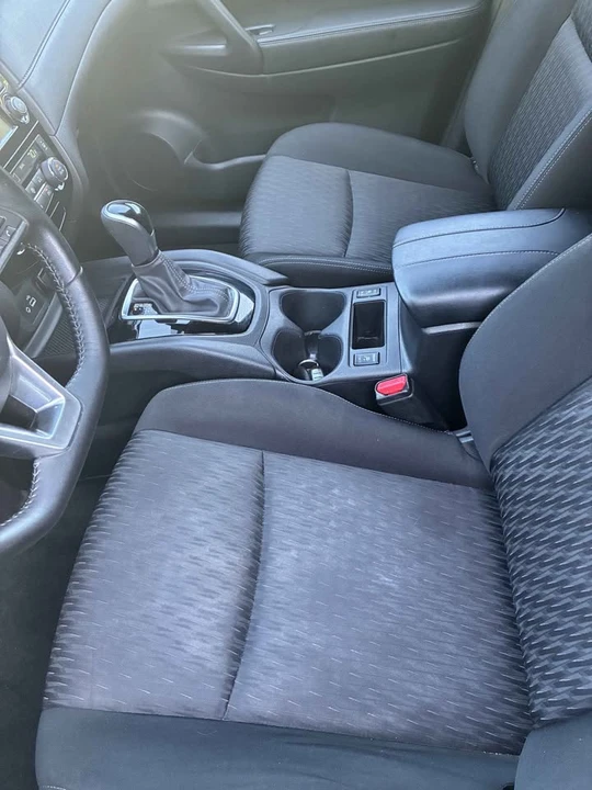 2020 Nissan Rogue - Image 7 of 9