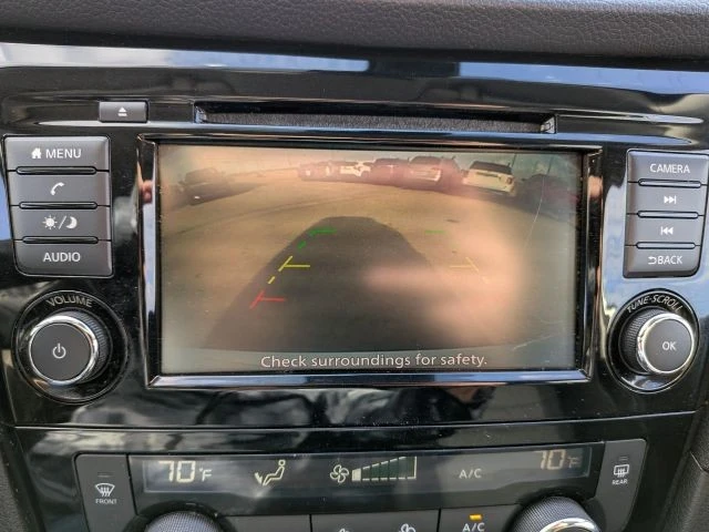 2020 Nissan Rogue - Image 12 of 21