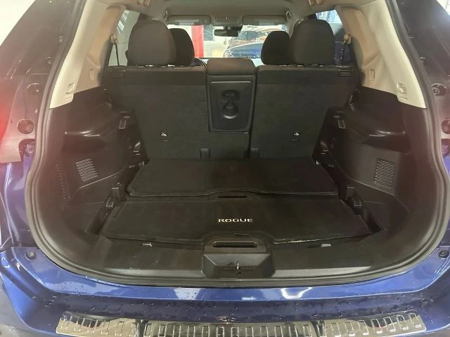 2020 Nissan Rogue - Image 17 of 20