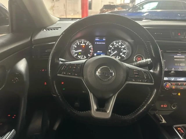 2020 Nissan Rogue - Image 10 of 20