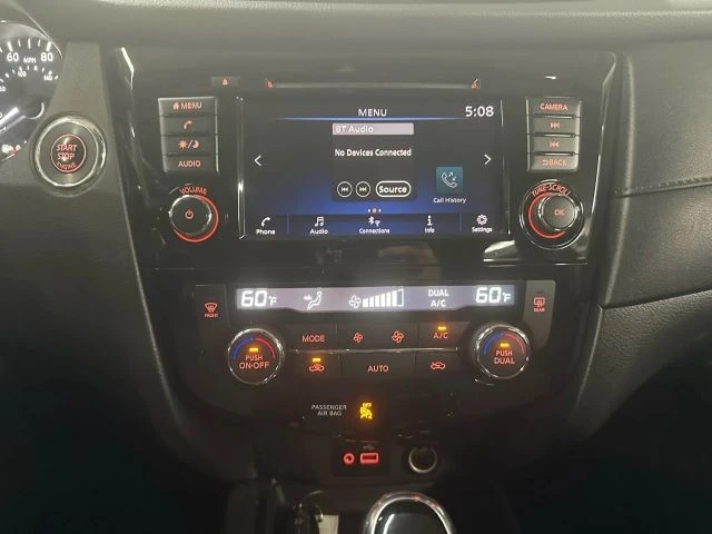 2020 Nissan Rogue - Image 13 of 20