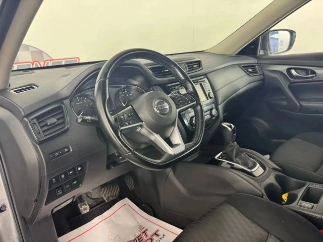 2020 Nissan Rogue - Image 10 of 12