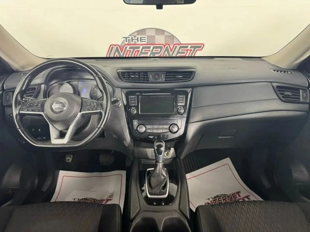 2020 Nissan Rogue - Image 11 of 12