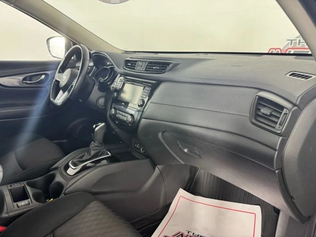 2020 Nissan Rogue - Image 12 of 12