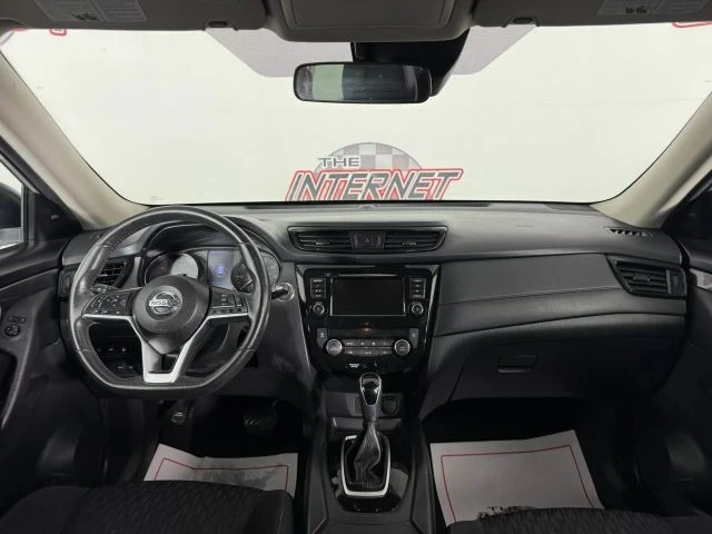 2020 Nissan Rogue - Image 11 of 12