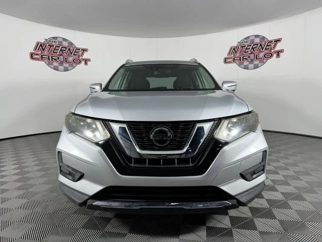 2020 Nissan Rogue - Image 2 of 12
