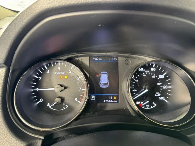 2020 Nissan Rogue - Image 14 of 21