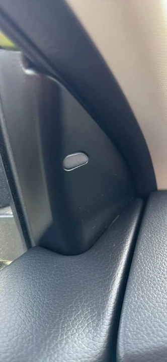 2020 Nissan Rogue - Image 19 of 20