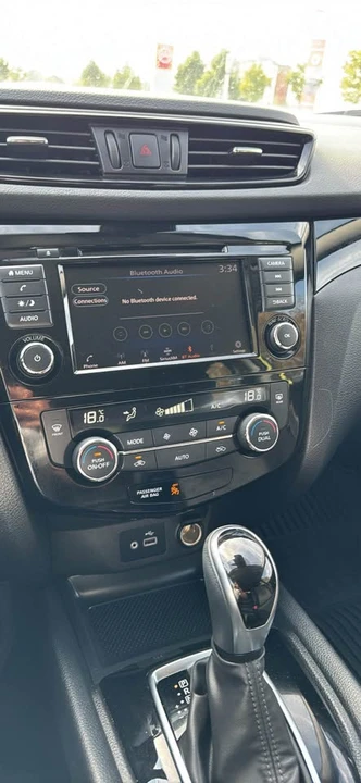 2020 Nissan Rogue - Image 18 of 20