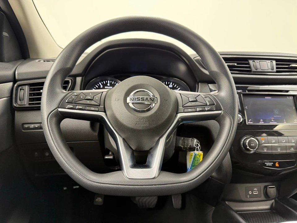 2020 Nissan Rogue - Image 17 of 21
