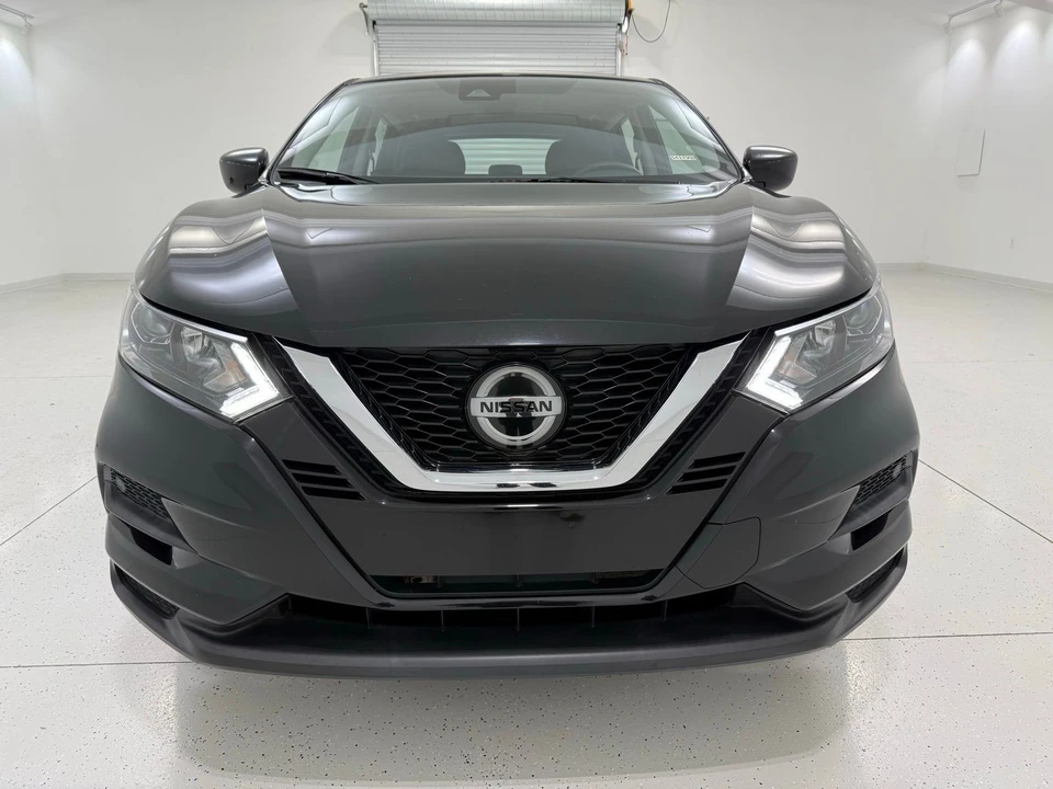 2020 Nissan Rogue - Image 2 of 21