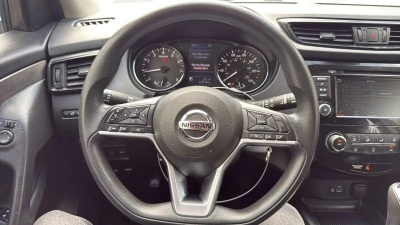 2020 Nissan Rogue - Image 10 of 12