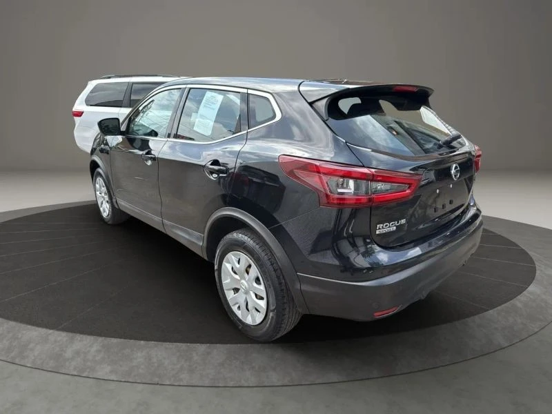 2020 Nissan Rogue - Image 7 of 12
