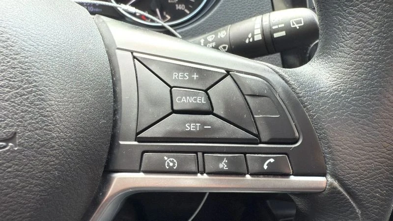 2020 Nissan Rogue - Image 11 of 12