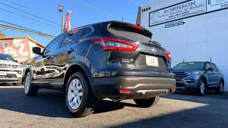2020 Nissan Rogue - Image 11 of 12