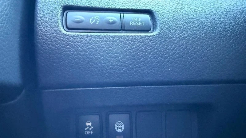 2020 Nissan Rogue - Image 12 of 12