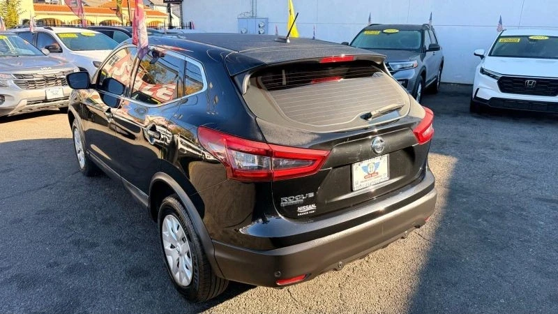 2020 Nissan Rogue - Image 5 of 12
