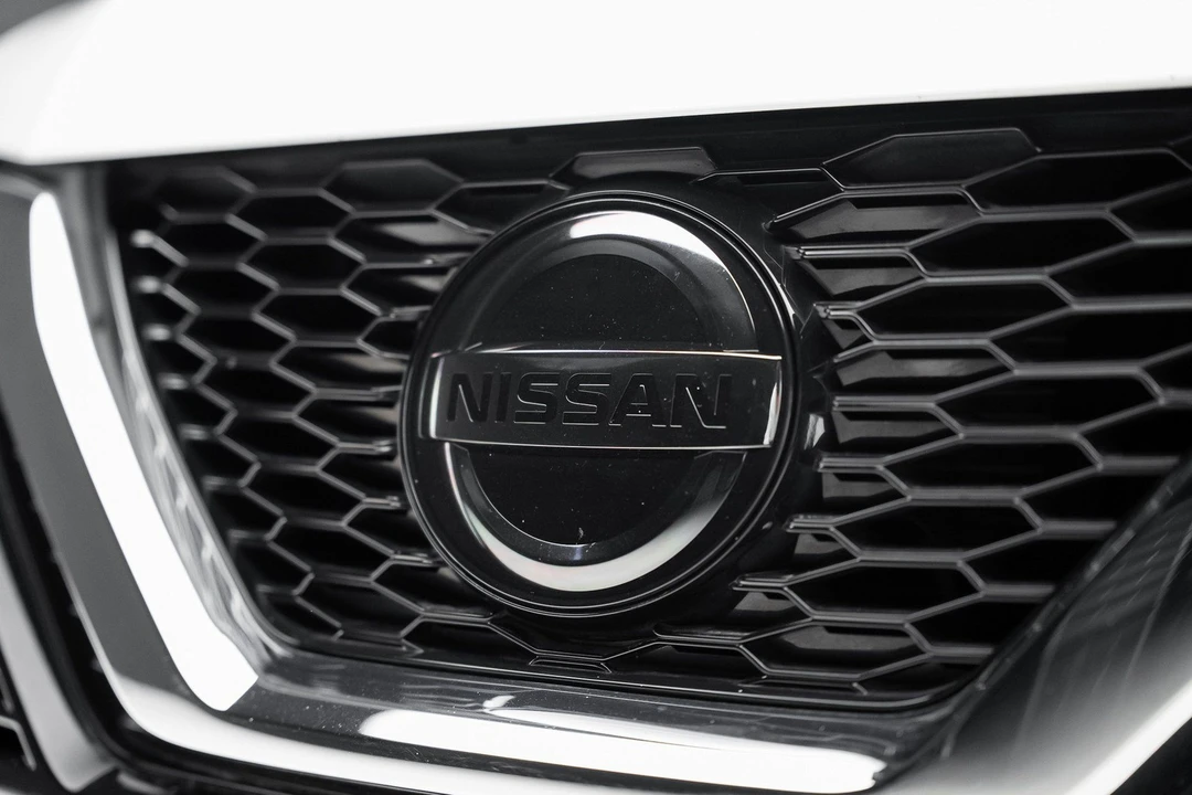 2020 Nissan Rogue - Image 12 of 21