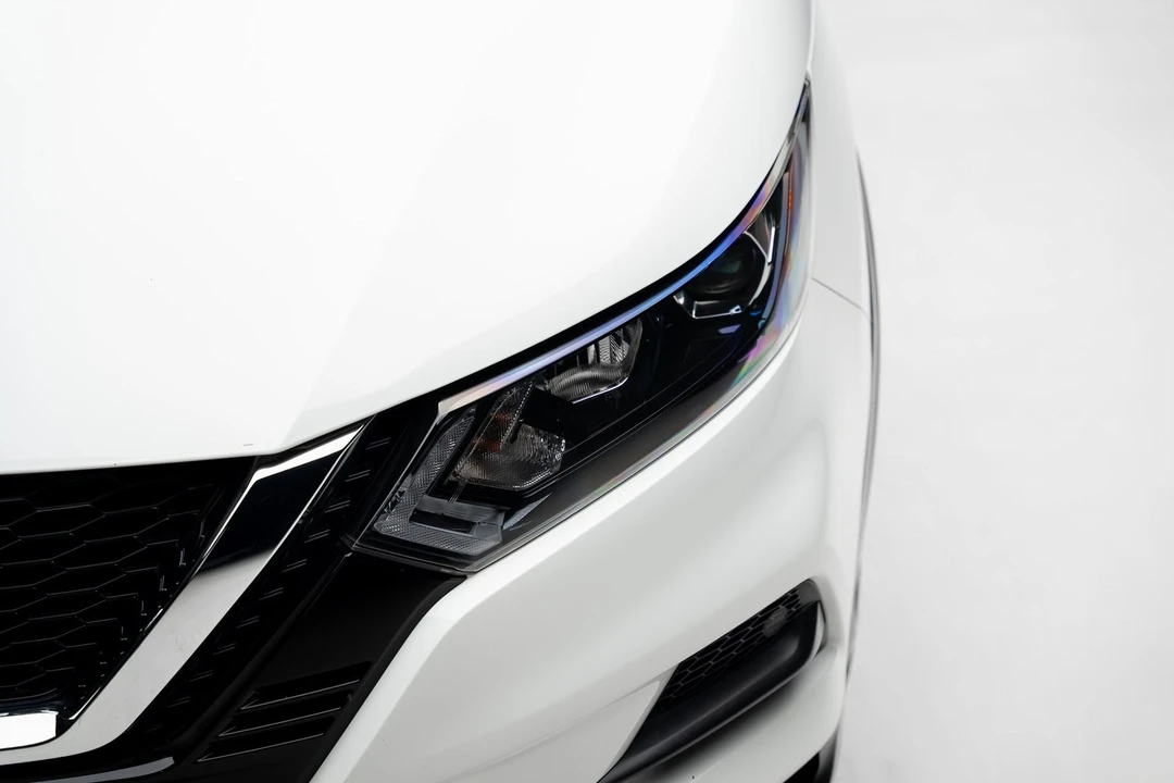 2020 Nissan Rogue - Image 10 of 12