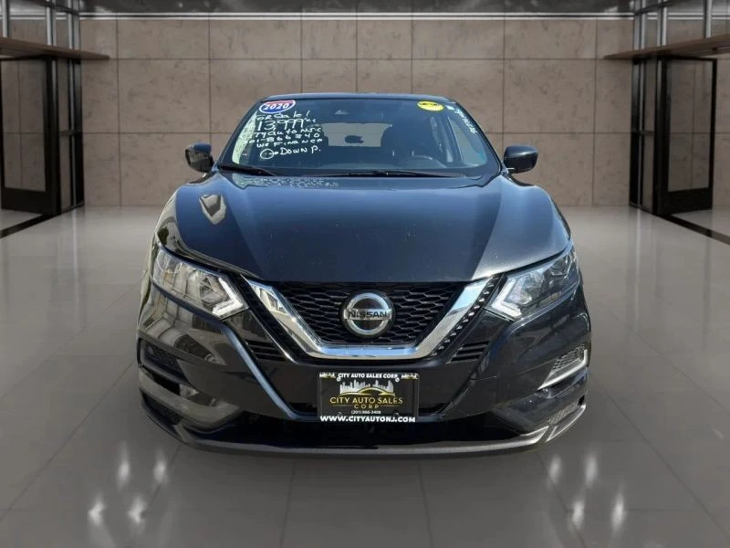 2020 Nissan Rogue - Image 2 of 12