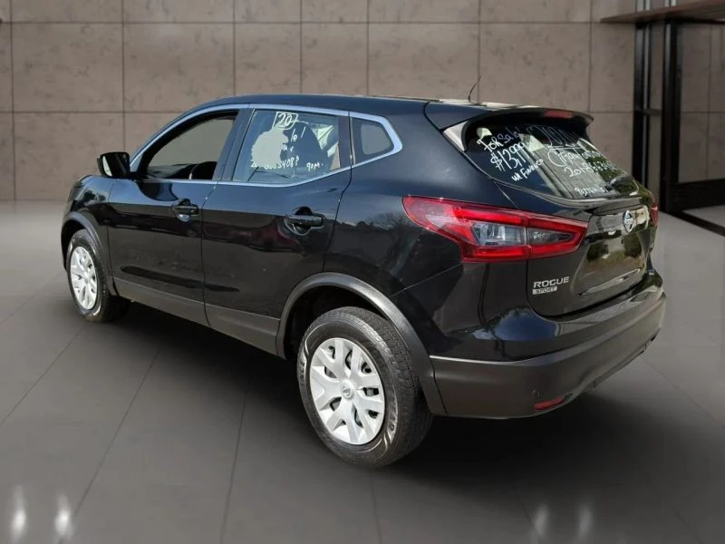 2020 Nissan Rogue - Image 8 of 12