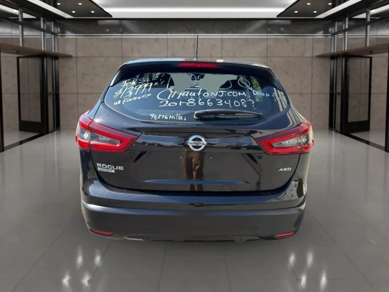 2020 Nissan Rogue - Image 7 of 12