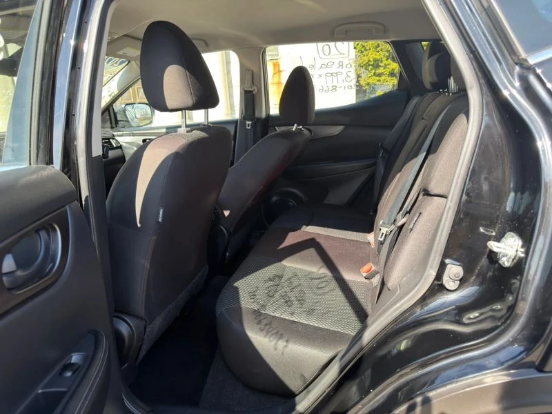 2020 Nissan Rogue - Image 10 of 12