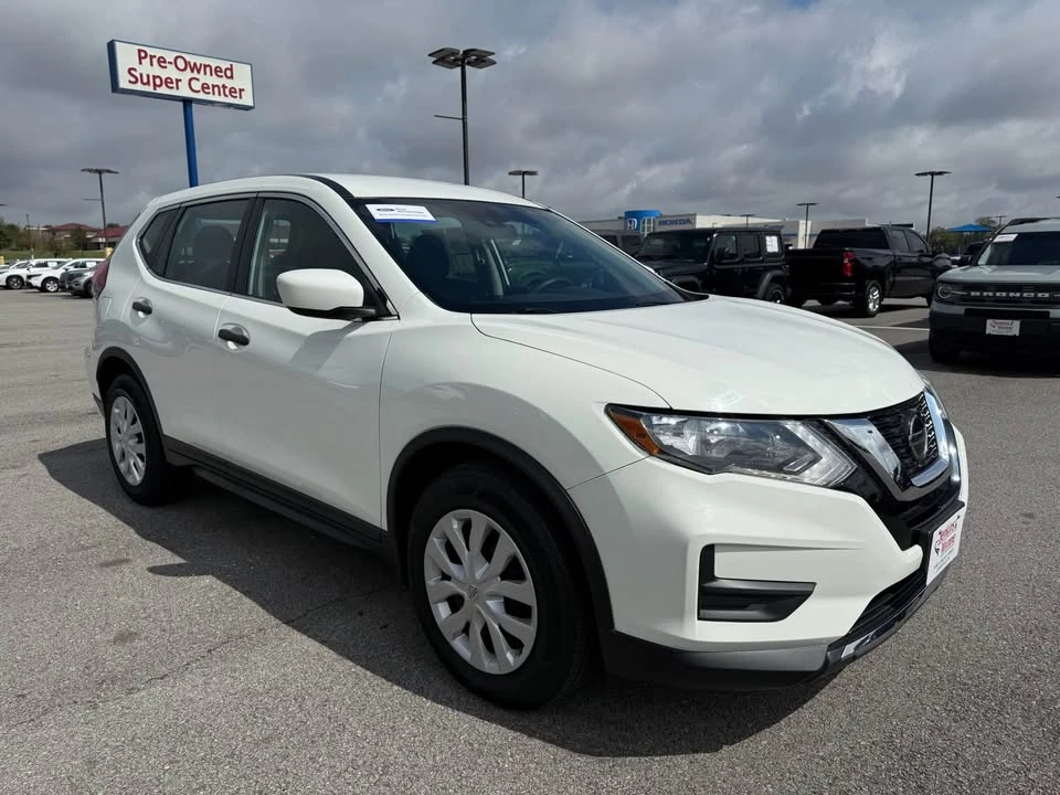 2020 Nissan Rogue - Image 3 of 15
