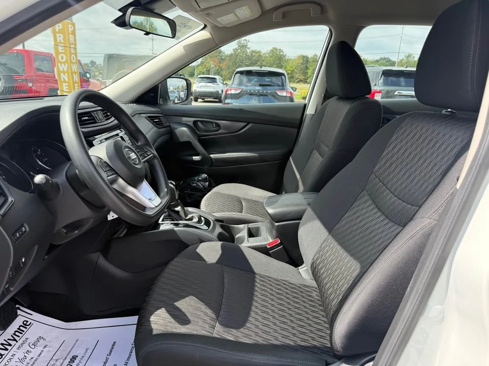 2020 Nissan Rogue - Image 12 of 15