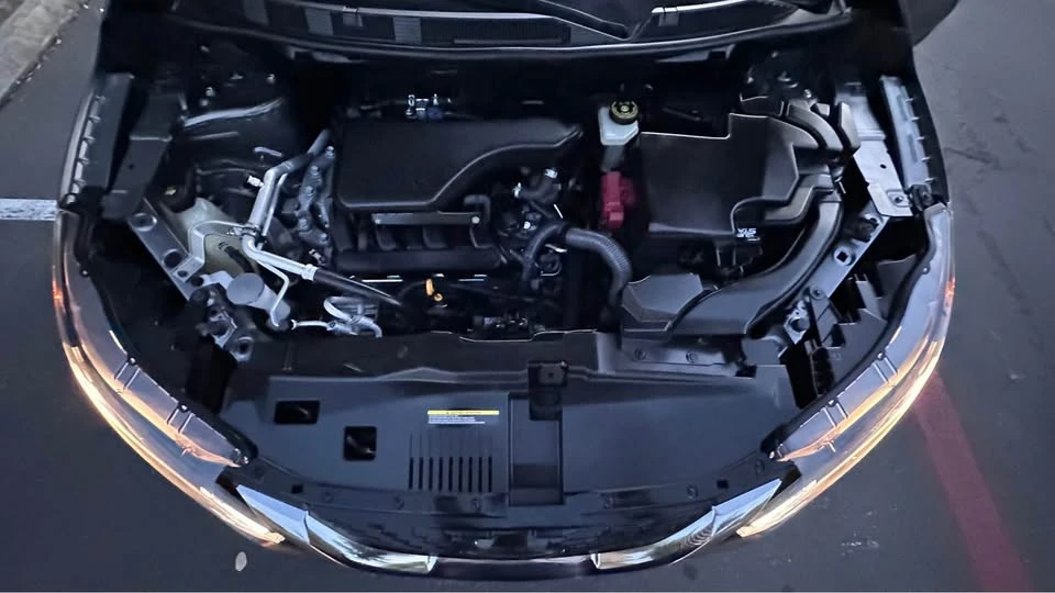 2020 Nissan Rogue - Image 16 of 17