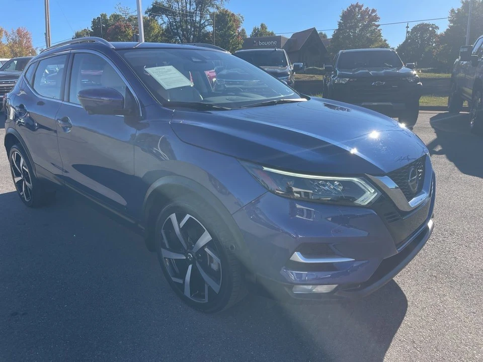 2020 Nissan Rogue - Image 7 of 12