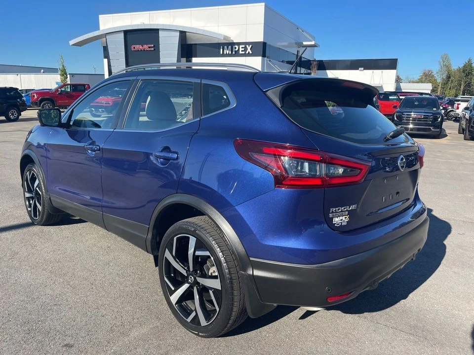 2020 Nissan Rogue - Image 3 of 12
