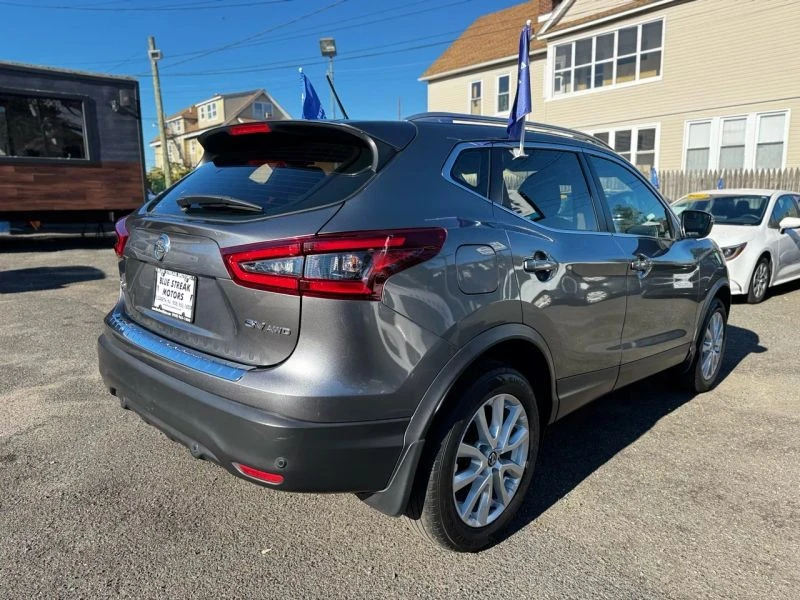 2020 Nissan Rogue - Image 10 of 12