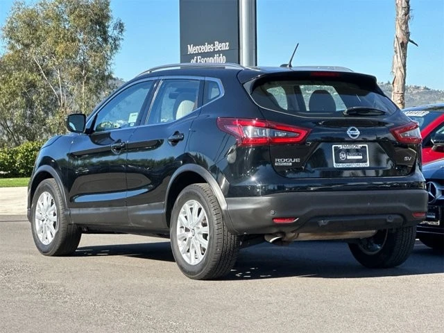 2020 Nissan Rogue - Image 5 of 12