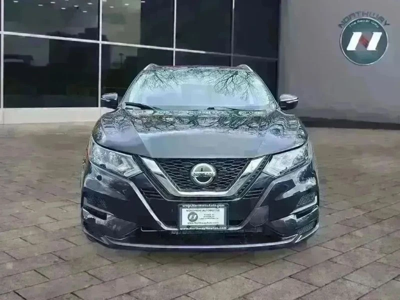 2020 Nissan Rogue - Image 8 of 12