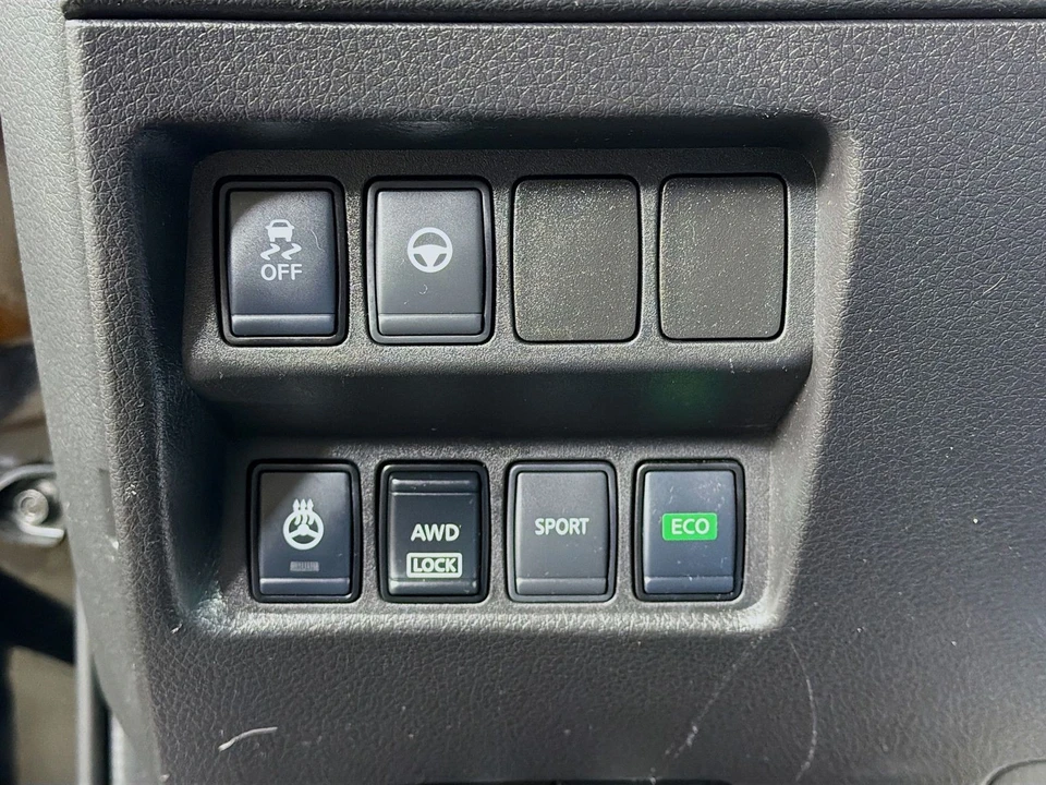 2020 Nissan Rogue - Image 12 of 21