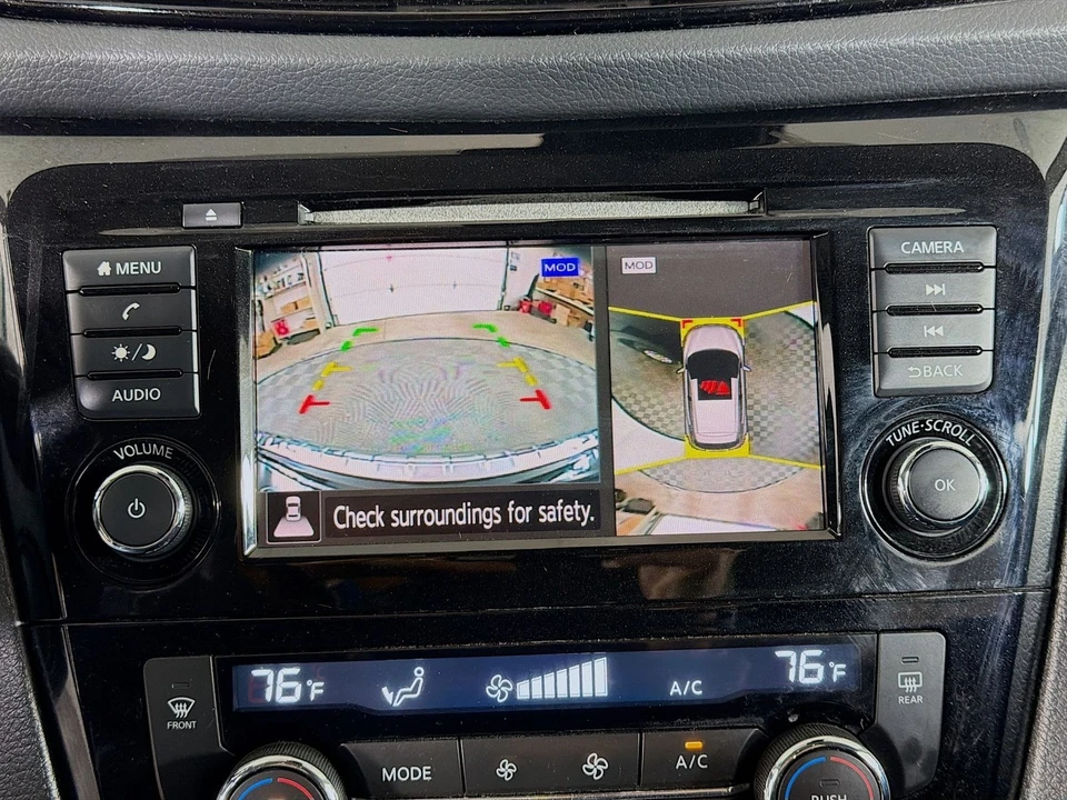 2020 Nissan Rogue - Image 17 of 21