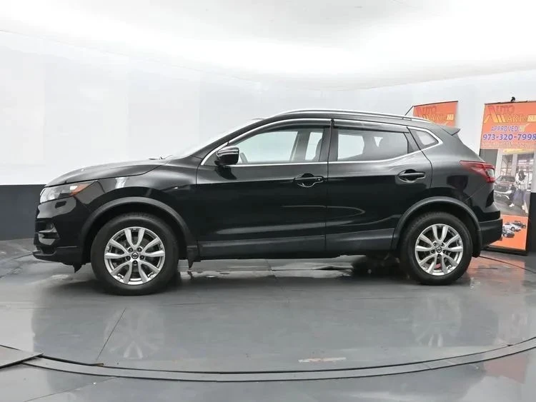 2020 Nissan Rogue - Image 5 of 12
