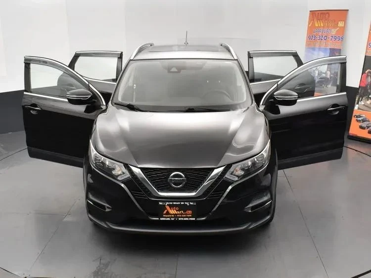 2020 Nissan Rogue - Image 10 of 12